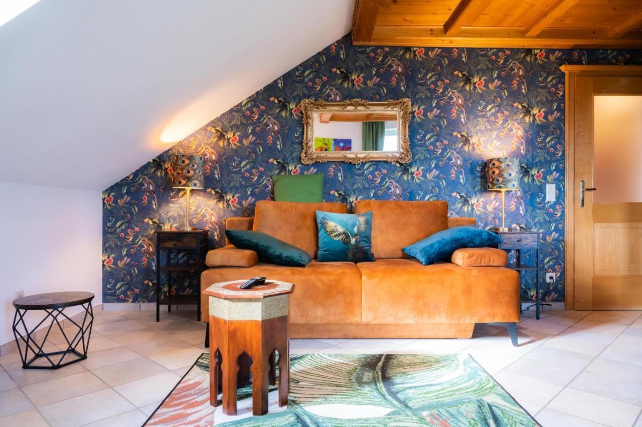 Idyllische Designer-Apartments Am Bio-Bauernhof In Salzburgerseenland Schmiding 10 Seekirchen am Wallersee Zewnętrze zdjęcie